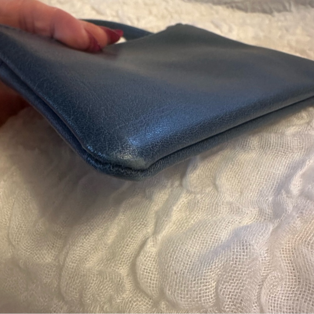 Matt & Nat Navy Vegan Leather Wristlet - Picture 9 of 11